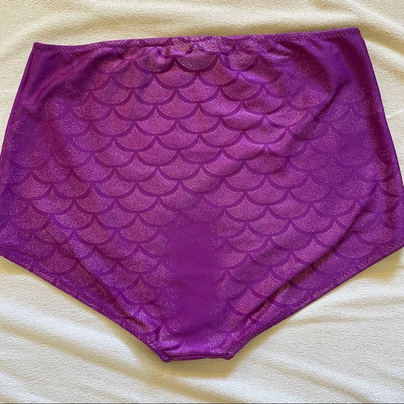 Mermaid Scales Bikini Bottom // Purple // L - Picture 2 of 4
